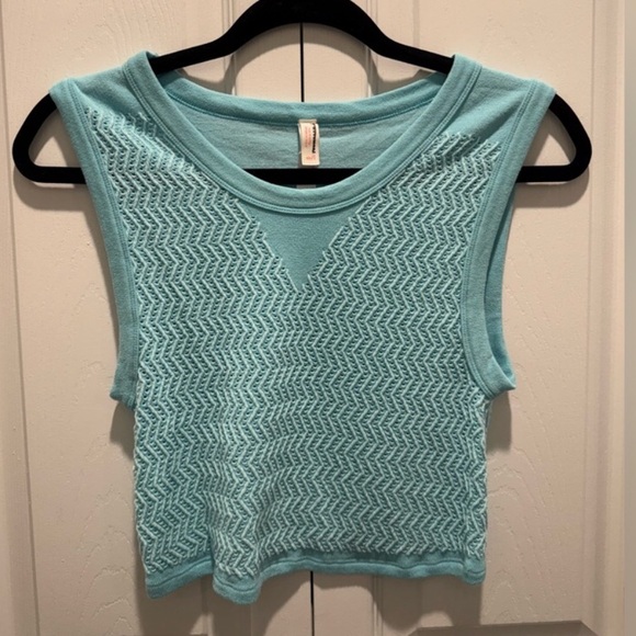 NWOT Free People Movement Free Throw Textured Muscle Tank - Picture 5 of 9